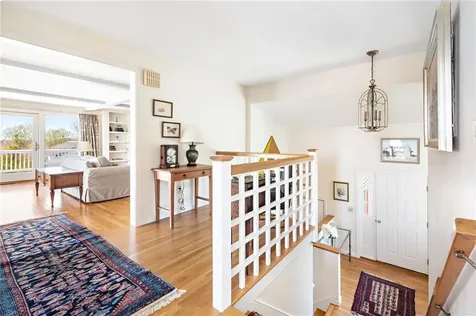 124 Houston Avenue Narragansett RI 02882