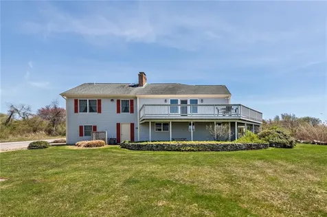 124 Houston Avenue Narragansett RI 02882