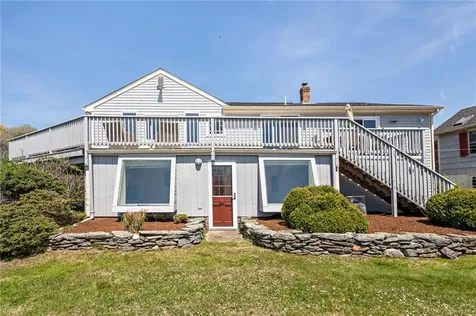 124 Houston Avenue Narragansett RI 02882