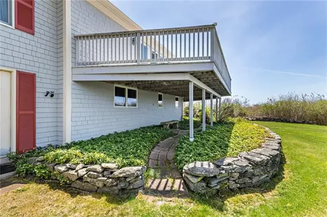 124 Houston Avenue Narragansett RI 02882