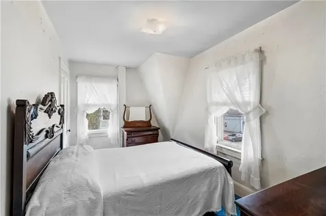 15 Redfern Street North Providence RI 02911