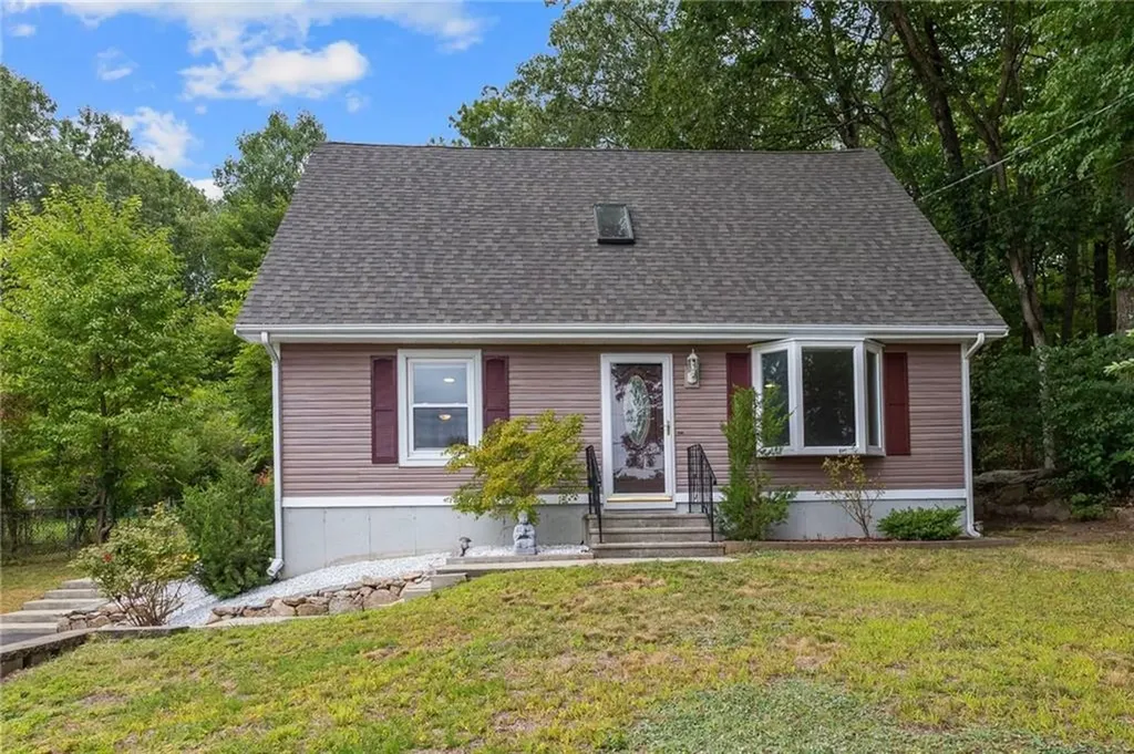 105 Miles Avenue Woonsocket RI 02895