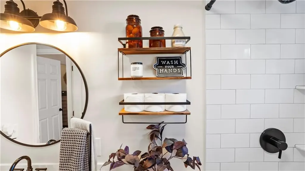 38 Parade Road Warwick RI 02886