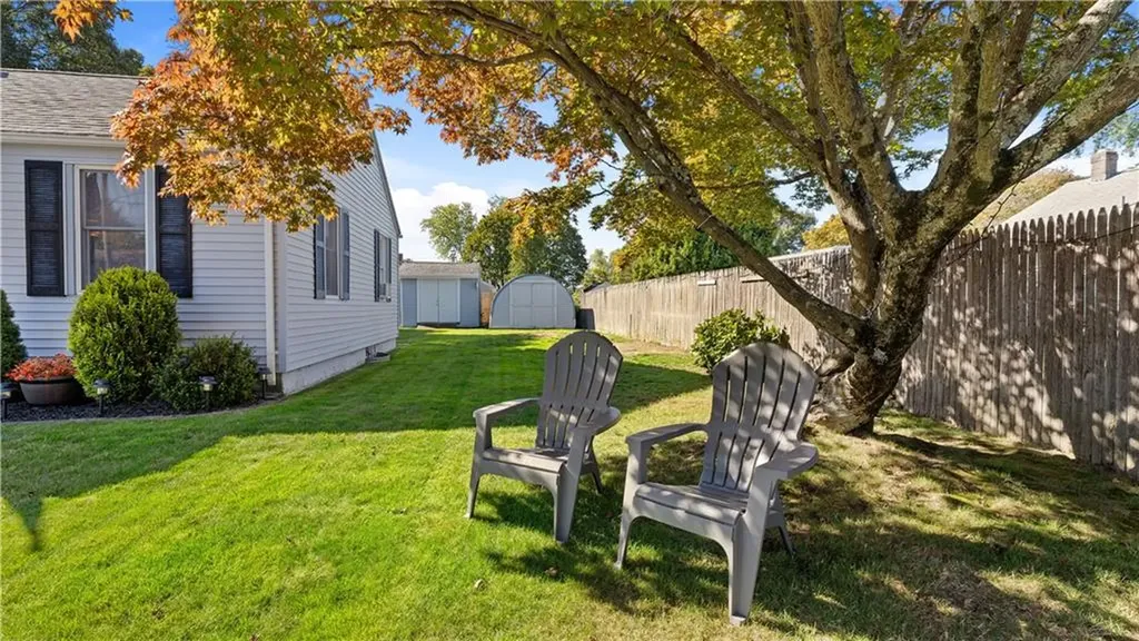 38 Parade Road Warwick RI 02886