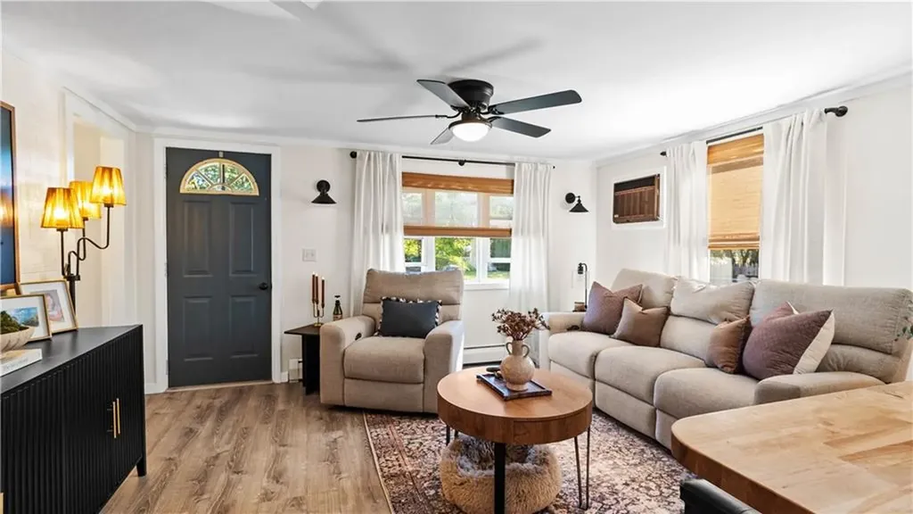 38 Parade Road Warwick RI 02886