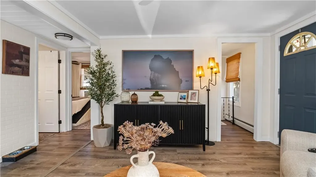 38 Parade Road Warwick RI 02886