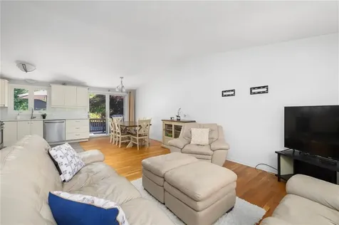 80 Old Pine Road Narragansett RI 02882