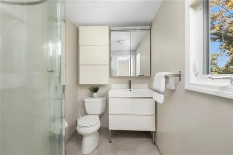 80 Old Pine Road Narragansett RI 02882