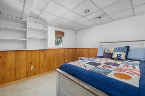 80 Old Pine Road Narragansett RI 02882