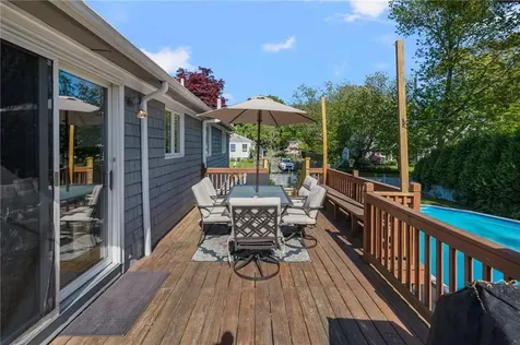 80 Old Pine Road Narragansett RI 02882