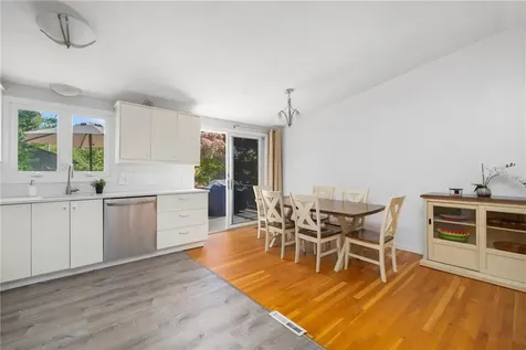 80 Old Pine Road Narragansett RI 02882