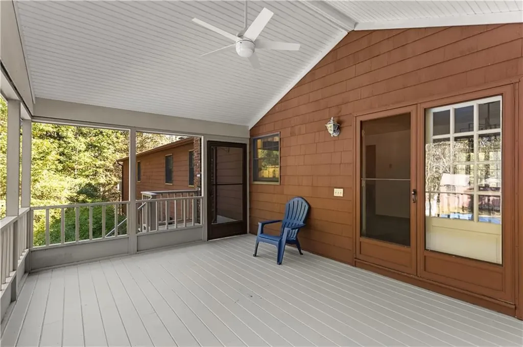 886 Weaver Hill Road Coventry RI 02816
