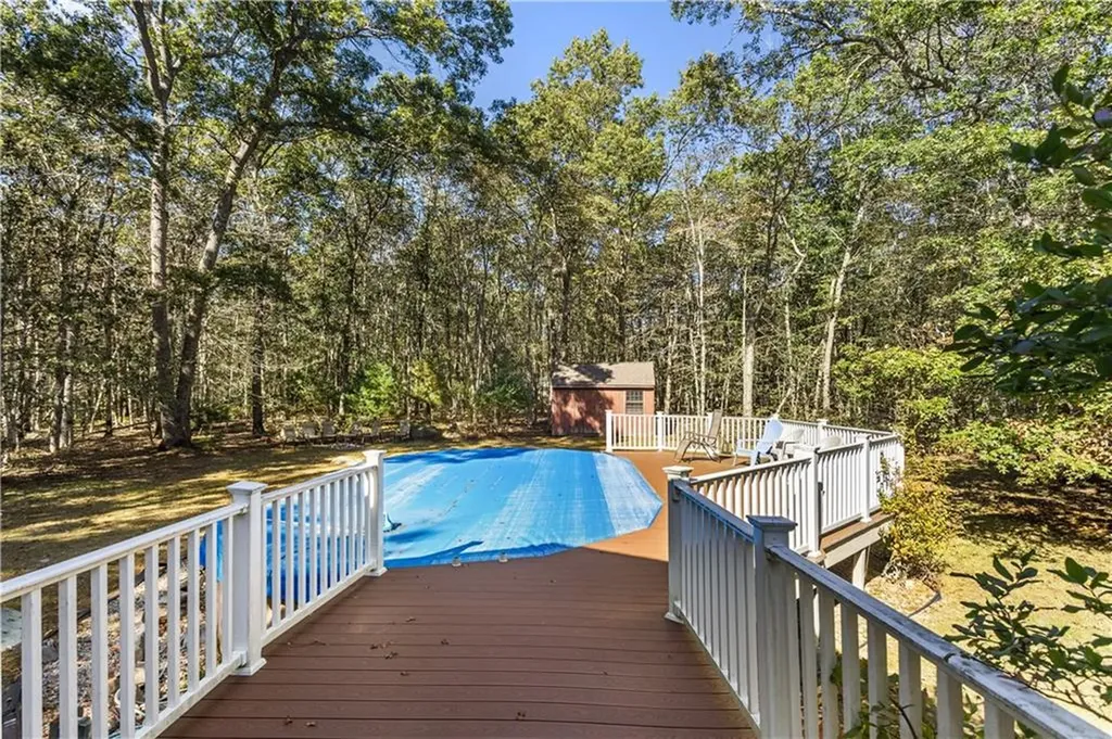 886 Weaver Hill Road Coventry RI 02816