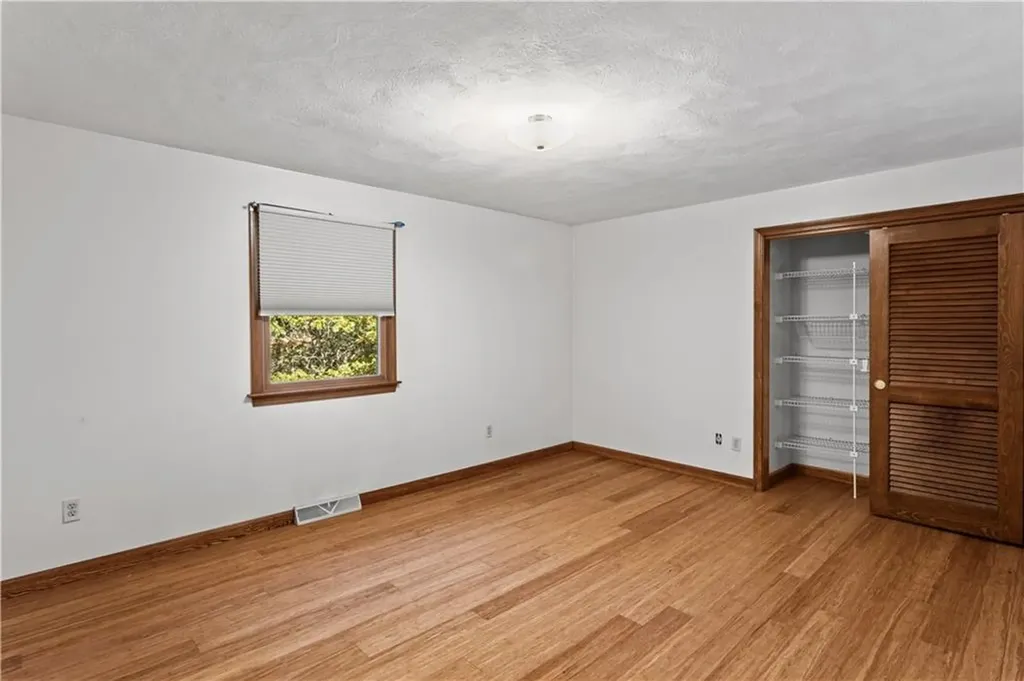 886 Weaver Hill Road Coventry RI 02816