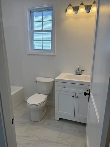 661 N Broadway Way East Providence RI 02914