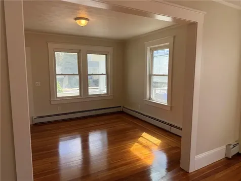 661 N Broadway Way East Providence RI 02914