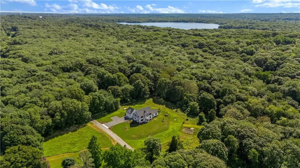 416 Bridgetown Road South Kingstown RI 02874