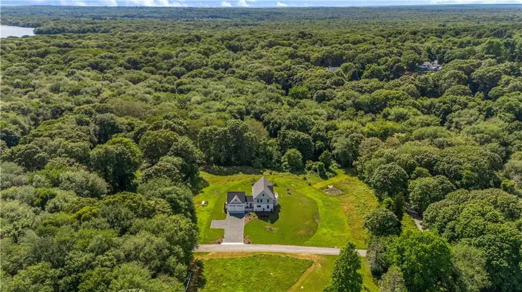 416 Bridgetown Road South Kingstown RI 02874