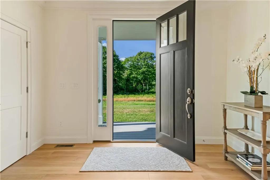 416 Bridgetown Road South Kingstown RI 02874