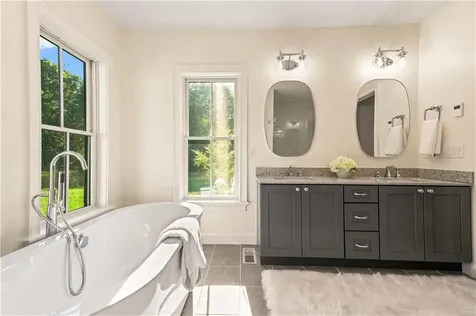 416 Bridgetown Road South Kingstown RI 02874