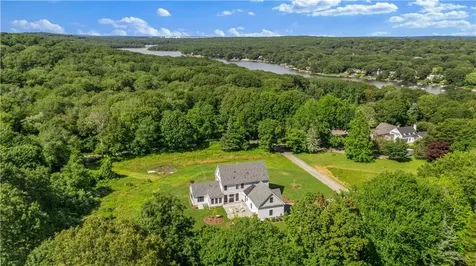 416 Bridgetown Road South Kingstown RI 02874