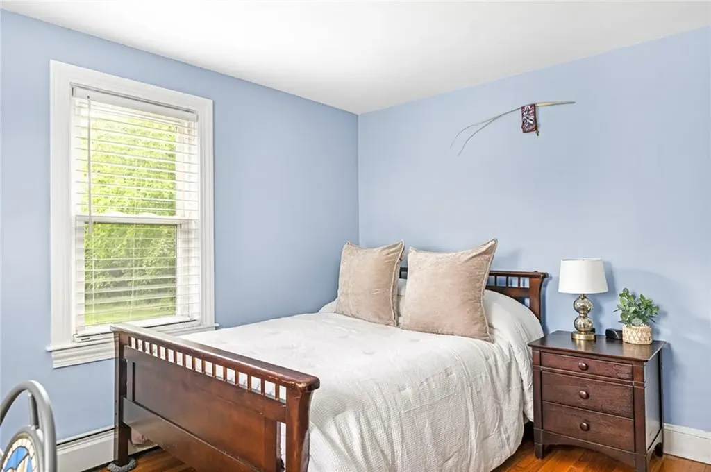33 Upland Way Barrington RI 02806