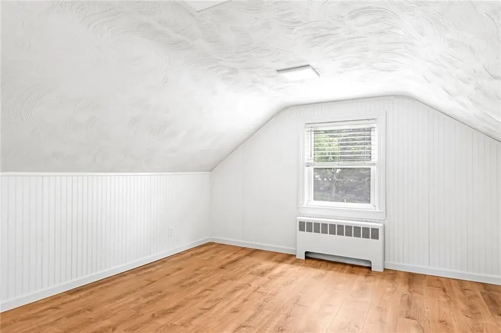 33 Upland Way Barrington RI 02806