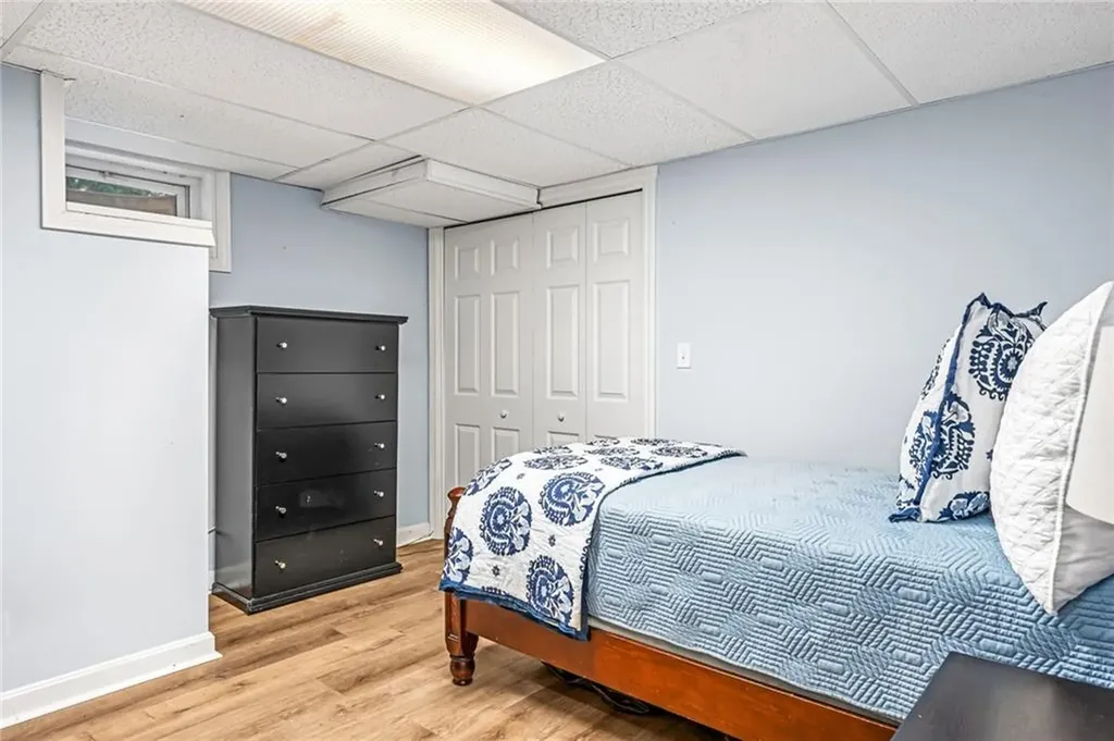 33 Upland Way Barrington RI 02806