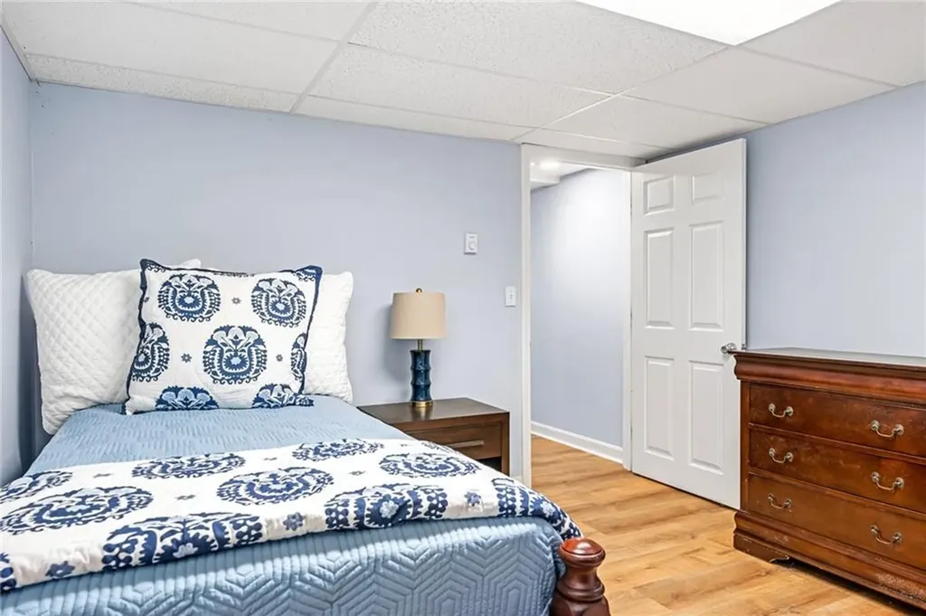 33 Upland Way Barrington RI 02806
