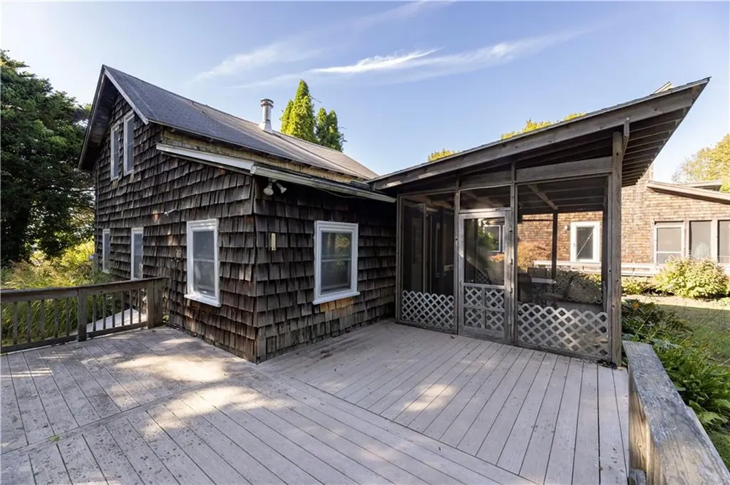 48 Ocean Avenue Jamestown RI 02835