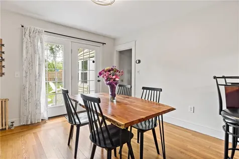 114 Maple Avenue Middletown RI 02842