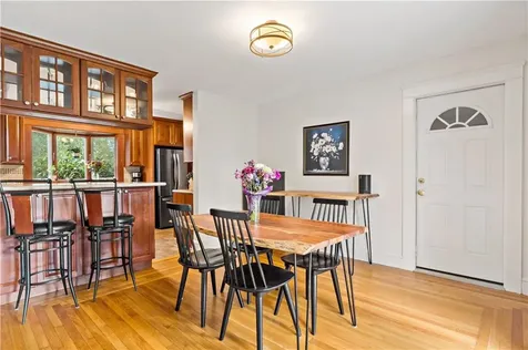 114 Maple Avenue Middletown RI 02842