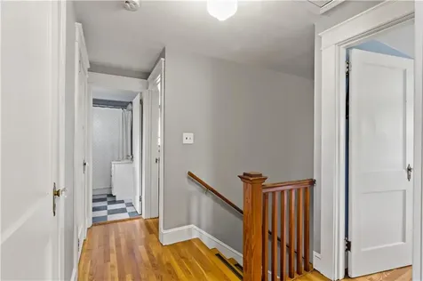 114 Maple Avenue Middletown RI 02842