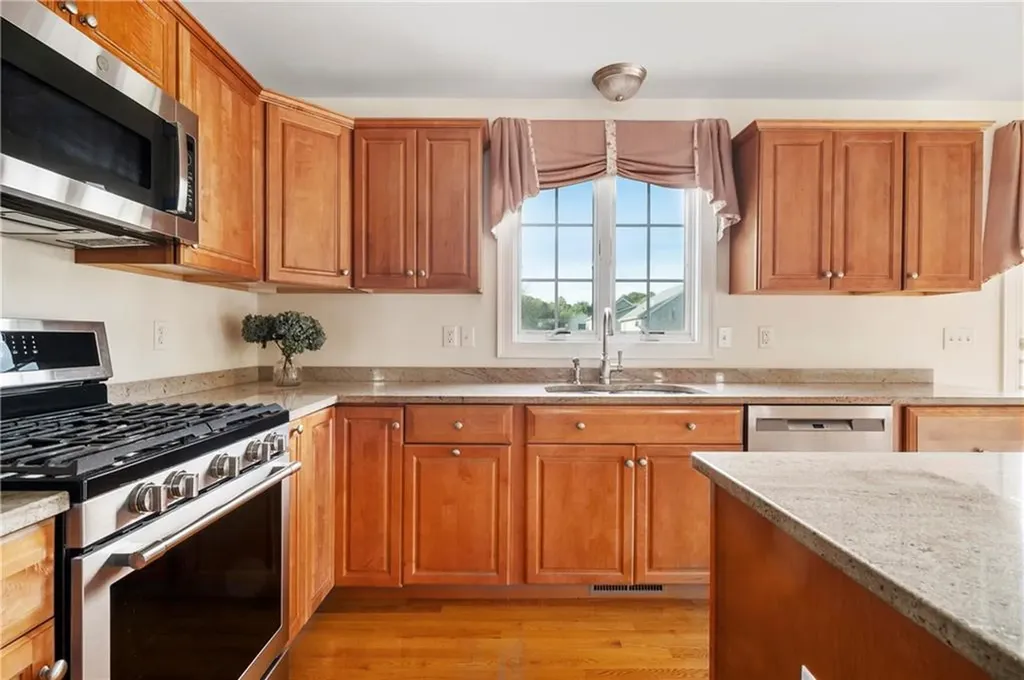 6 Brill Lane Cumberland RI 02864