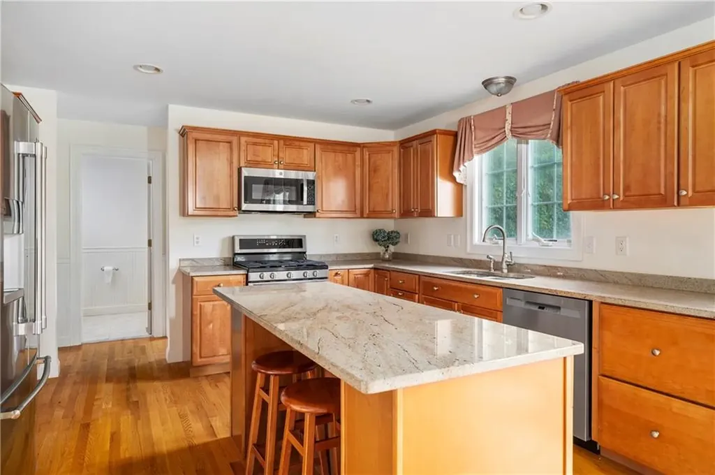6 Brill Lane Cumberland RI 02864