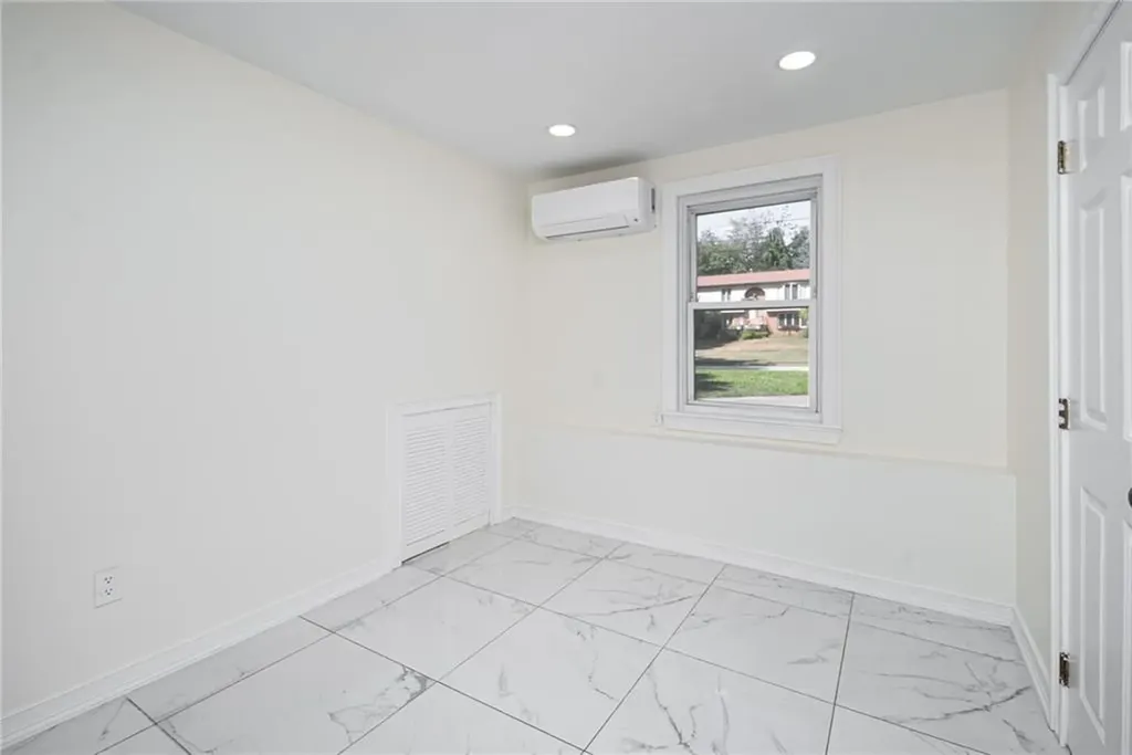 35 Hines Farm Road Cranston RI 02921
