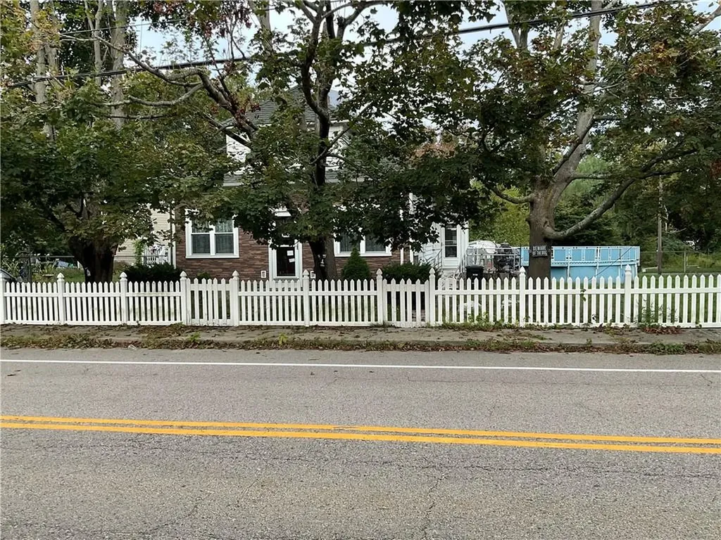 105 Read Avenue Coventry RI 02816