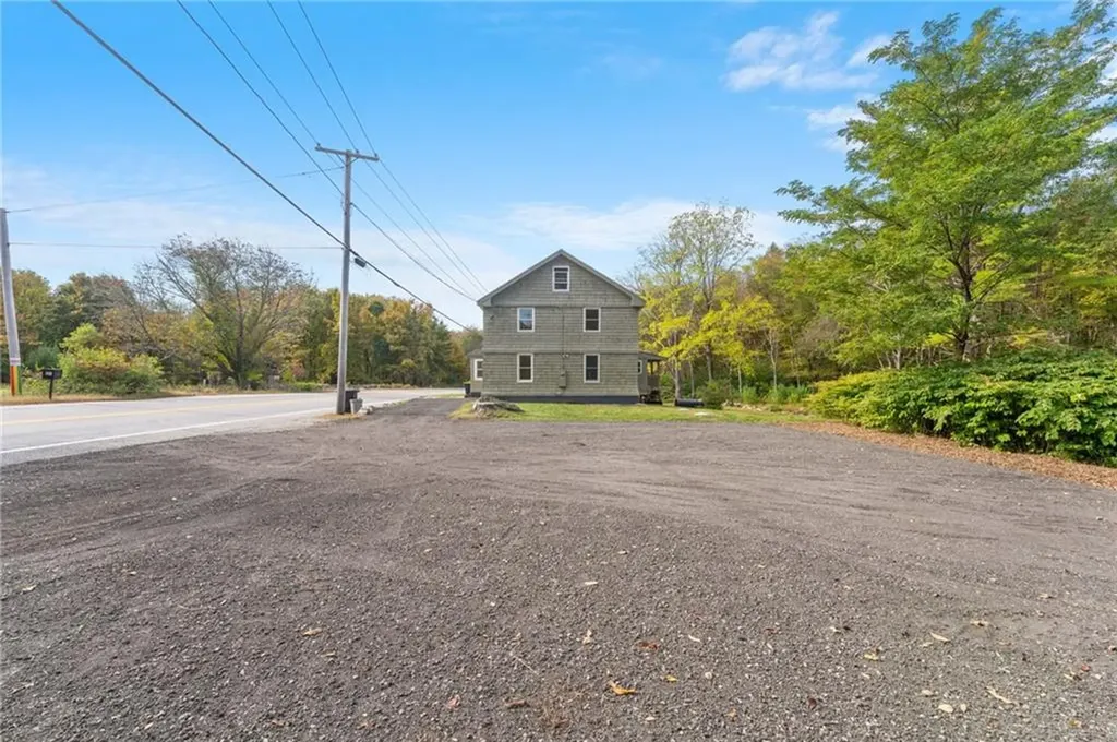 201 Plainfield Pike Foster RI 02825