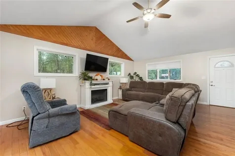 22 Forest Hill Drive Johnston RI 02919