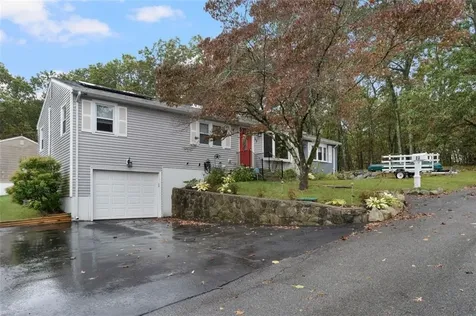 22 Forest Hill Drive Johnston RI 02919