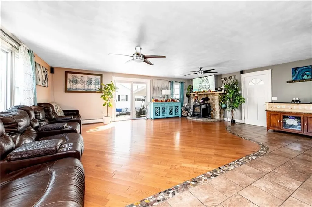 409 Metacom Avenue Bristol RI 02809