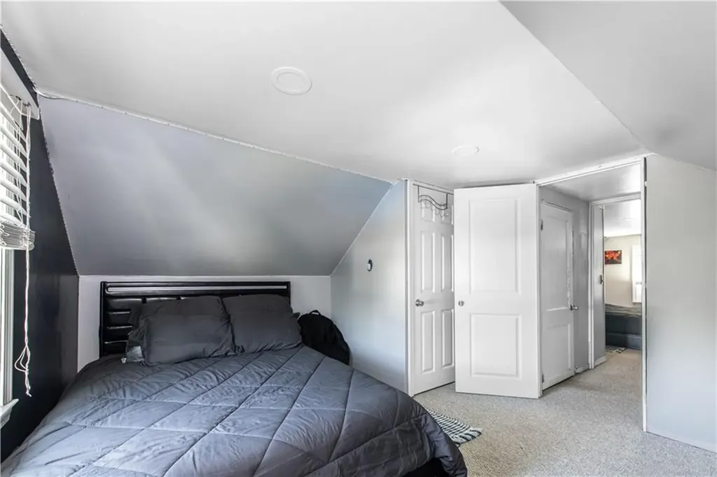 409 Metacom Avenue Bristol RI 02809