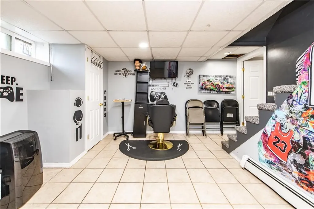 409 Metacom Avenue Bristol RI 02809