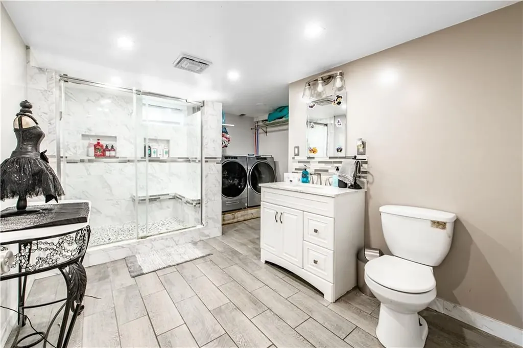 409 Metacom Avenue Bristol RI 02809