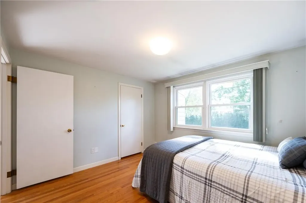 122 Belvedere Drive Cranston RI 02920