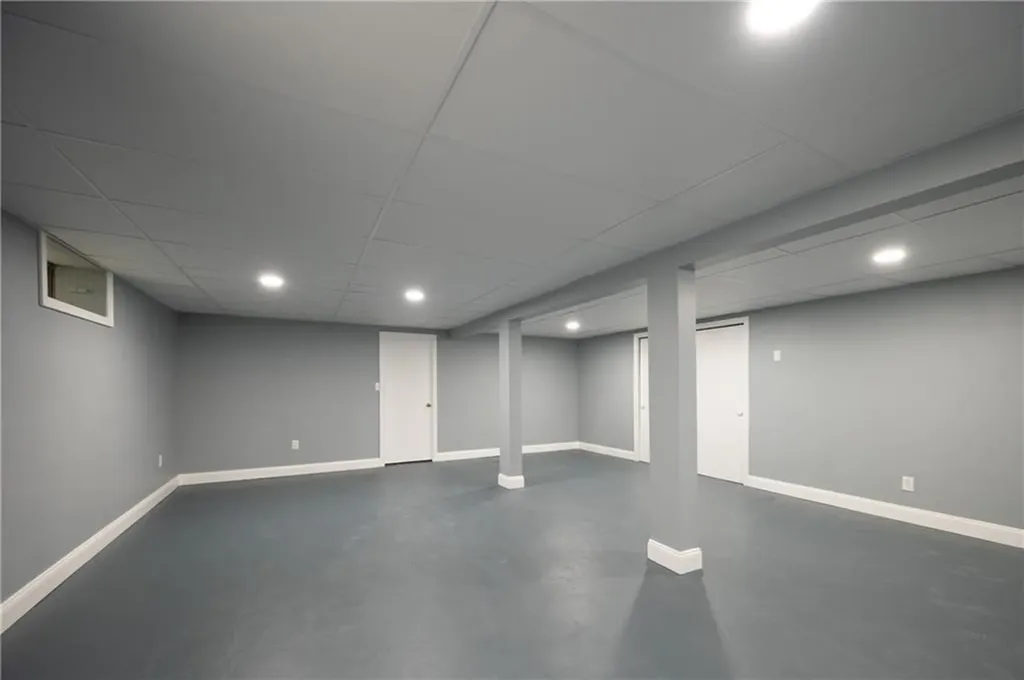 122 Belvedere Drive Cranston RI 02920