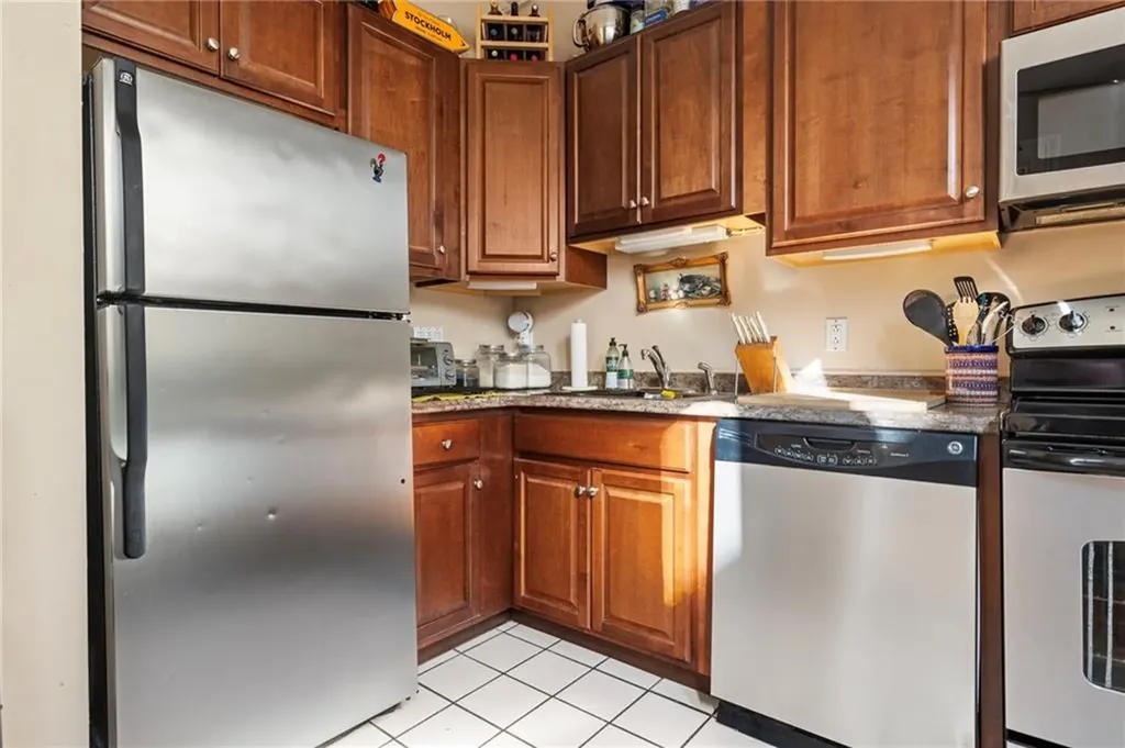 173 Congdon Street Providence RI 02906