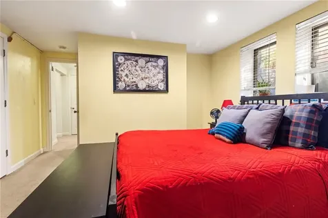 173 Congdon Street Providence RI 02906