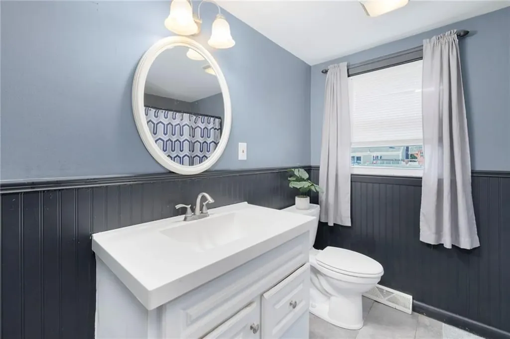 74 Stephens Avenue Warwick RI 02886