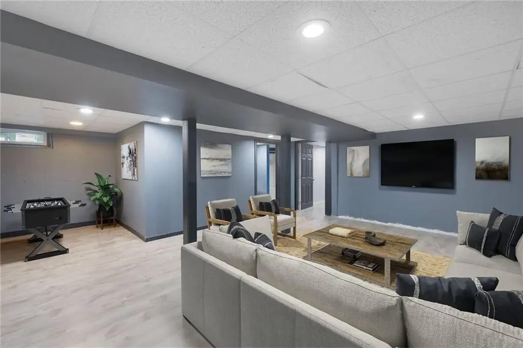 74 Stephens Avenue Warwick RI 02886